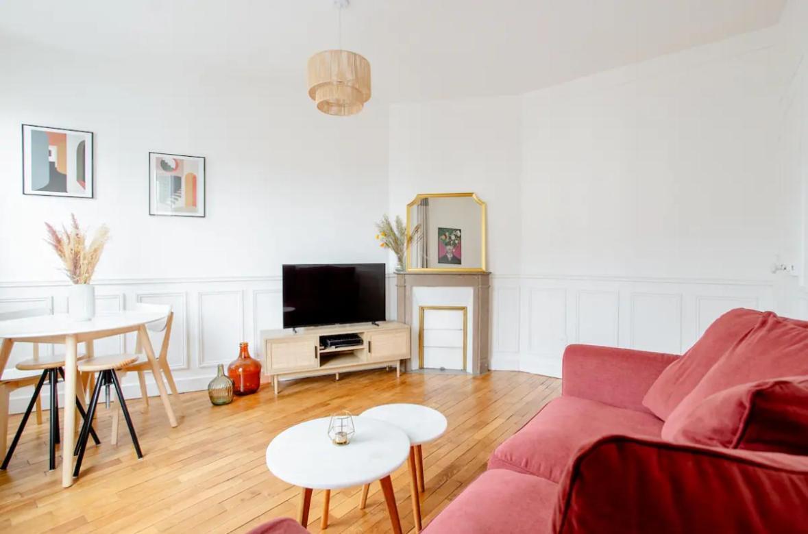 Charmant Appartement Cosy A Suresnes Zewnętrze zdjęcie